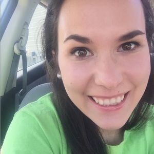 Meet your Posher, Nicole